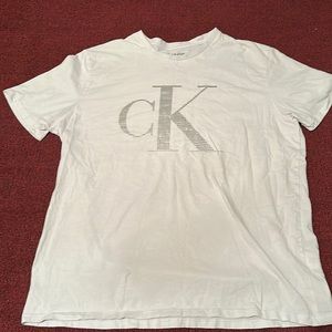 Men’s Calvin Klein shirt